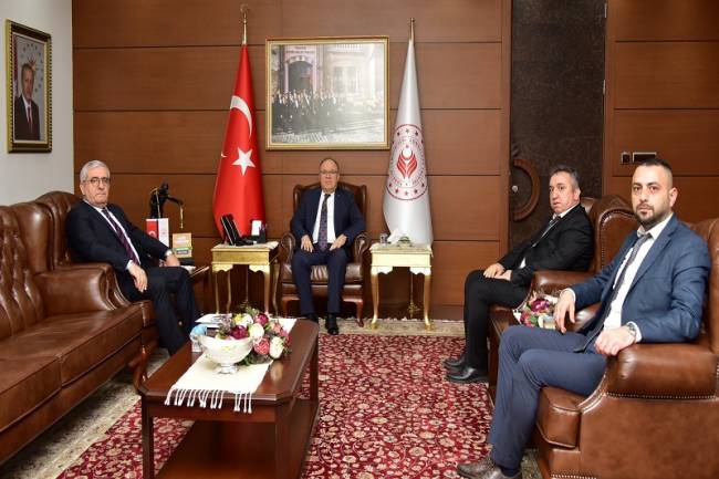 Amelebirliği Başkanı Şenol Yücel Ve Yönetim Kurulu Üyeleri Valimiz Mustafa Tutulmaz‘a Nezaket Ziyaretinde Bulundular,
