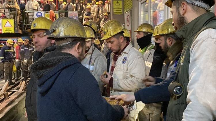 Üzülmez'de Yeni Pano Kurban Ve Dualarla Açıldı
