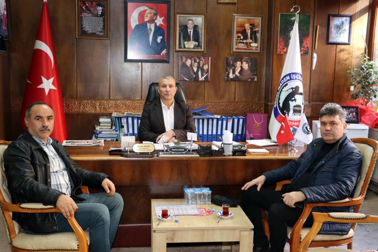 Maden İşçileri Ve Eski Sendika Şube Yöneticilerinden Tayfun Demir'e Taziye Ziyareti