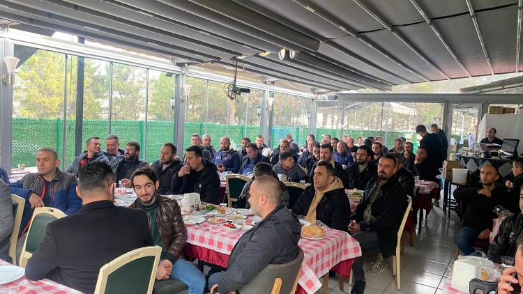 Gmis'in 4 Şubat'ta Gerçekleştirilecek Genel Kurulu Öncesinde Karadon Bölgesi Delegeleri, Birlik-Dayanışma Toplantısı Düzenledi