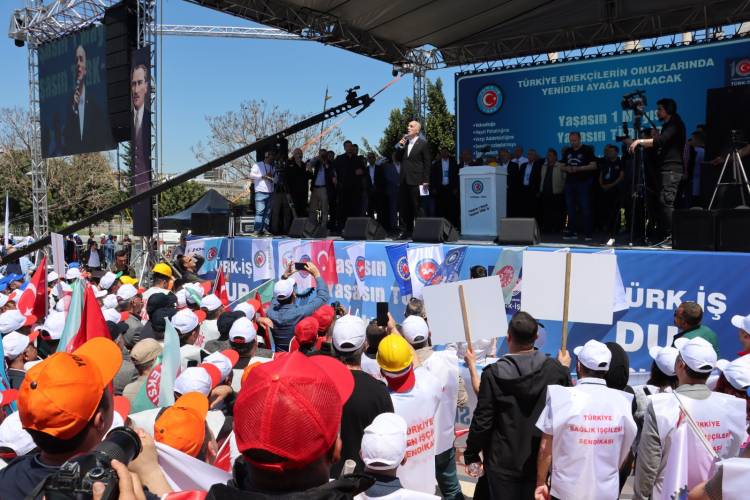 Madenciler Adana'da Alkışlarla Karşılandı